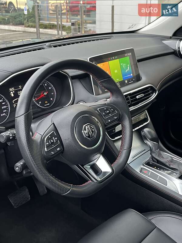 Внедорожник / Кроссовер MG HS 2021 в Киеве