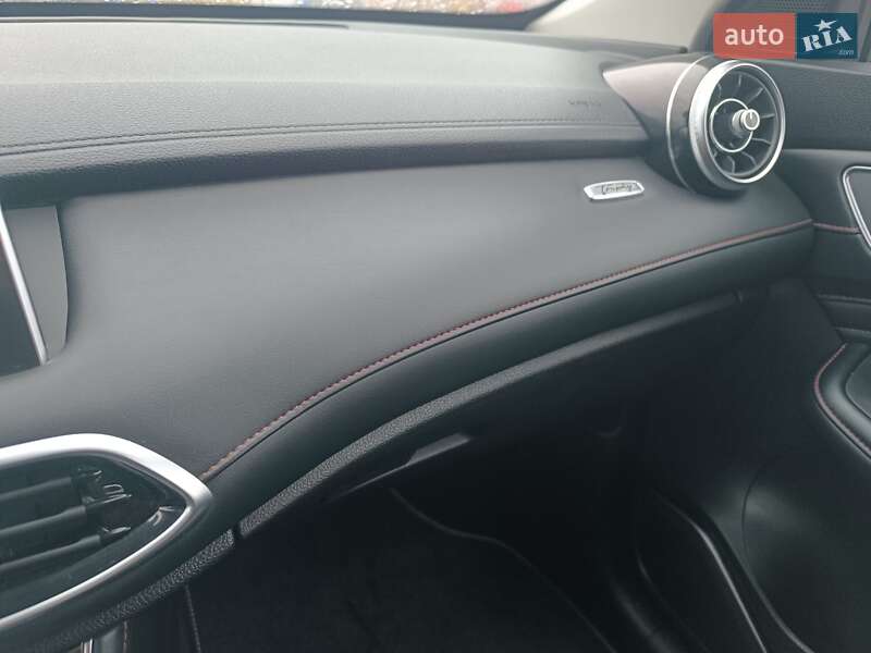 Внедорожник / Кроссовер MG HS 2022 в Киеве