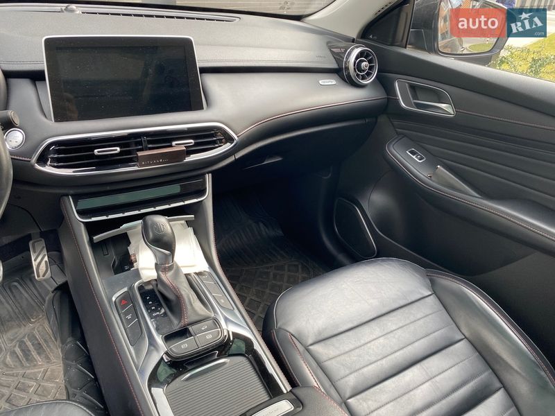 Внедорожник / Кроссовер MG HS 2022 в Киеве