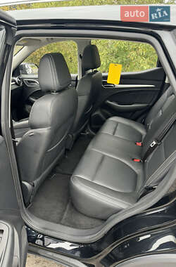 Хэтчбек MG ZS EV 2020 в 