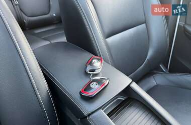 Внедорожник / Кроссовер MG ZS EV 2020 в 