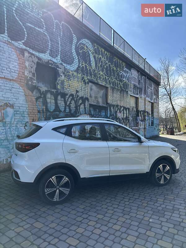 Внедорожник / Кроссовер MG ZS EV 2019 в Днепре