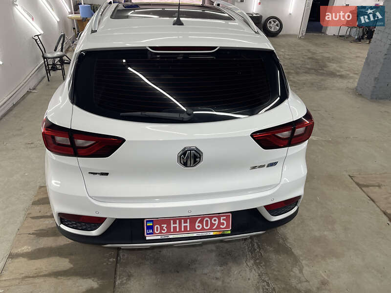 Внедорожник / Кроссовер MG ZS EV 2020 в Кременце