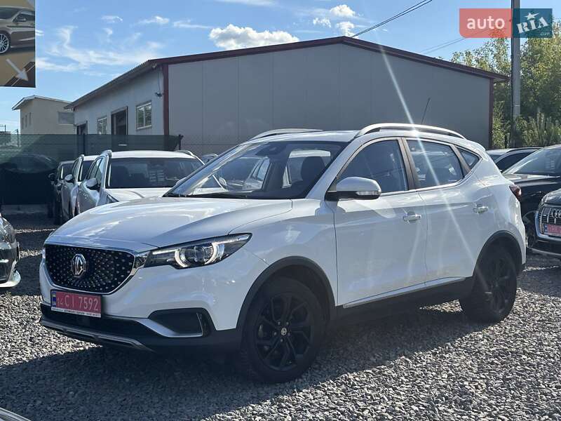 MG ZS EV 2021