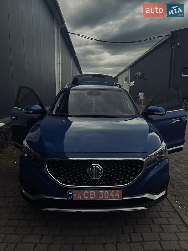 Внедорожник / Кроссовер MG ZS EV 2020 в Стрые