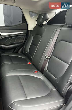Внедорожник / Кроссовер MG ZS EV 2020 в 