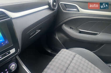 Позашляховик / Кросовер MG ZS EV 2020 в 