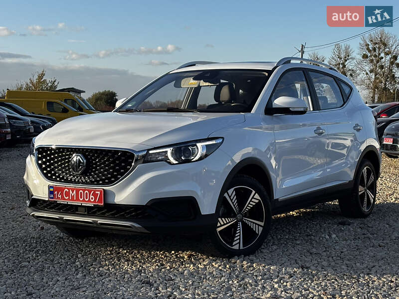 MG ZS EV 2021