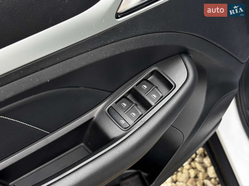 Позашляховик / Кросовер MG ZS EV 2021 в Львові фото 32 Позашляховик / Кросовер MG ZS EV 2021 в Львові