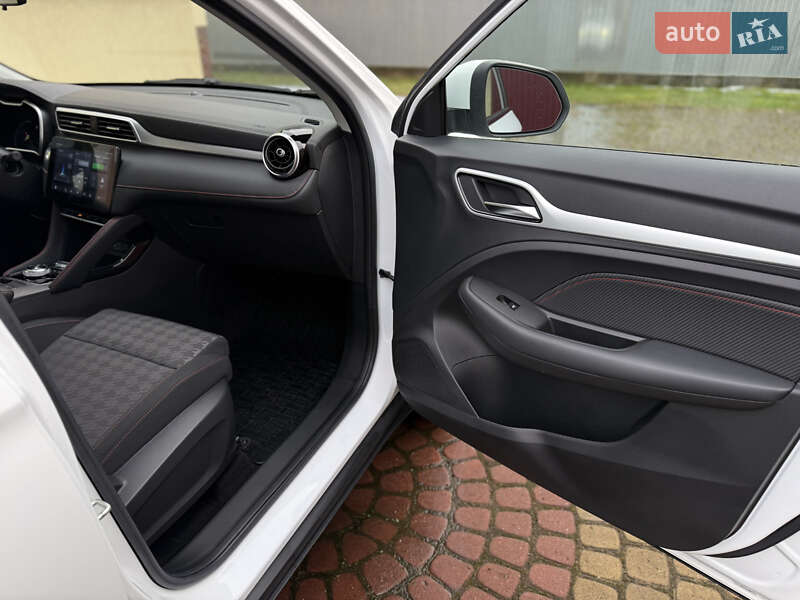 Внедорожник / Кроссовер MG ZS EV 2022 в Радивилове