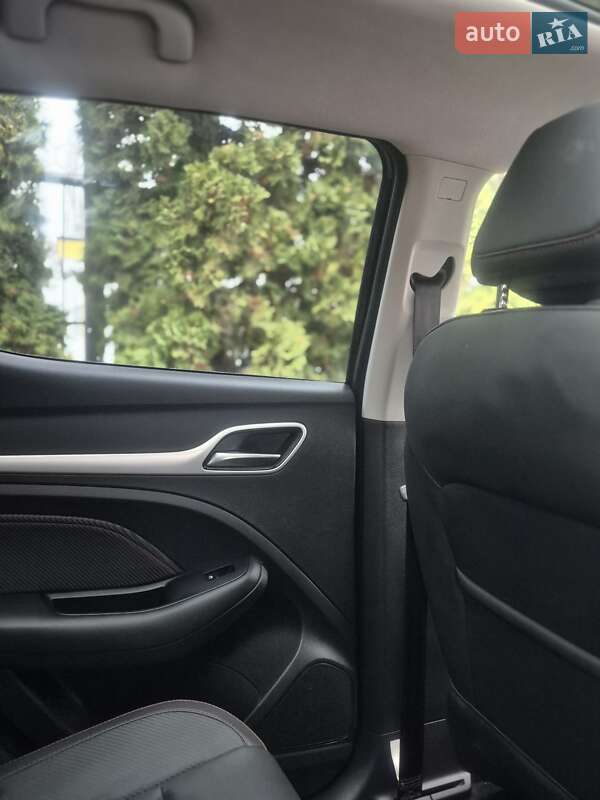 Внедорожник / Кроссовер MG ZS EV 2023 в Черкассах