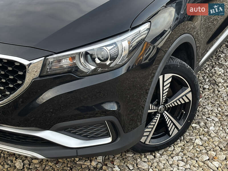 Внедорожник / Кроссовер MG ZS EV 2020 в Львове