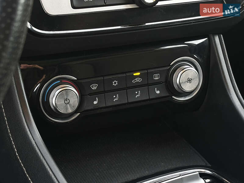 Внедорожник / Кроссовер MG ZS EV 2020 в Львове