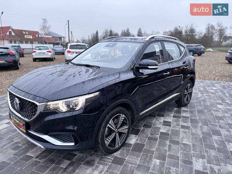 MG ZS EV 2019