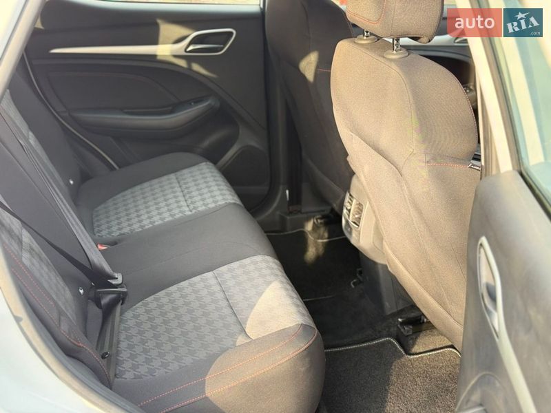 Позашляховик / Кросовер MG ZS EV 2022 в Бережанах