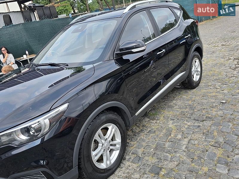 Внедорожник / Кроссовер MG ZS EV 2020 в Киеве фото 3 Внедорожник / Кроссовер MG ZS EV 2020 в Киеве
