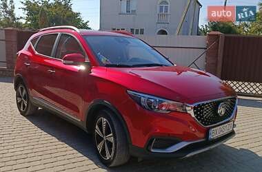Седан MG ZS 2021 в 