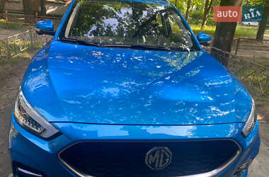 Внедорожник / Кроссовер MG ZS 2023 в 