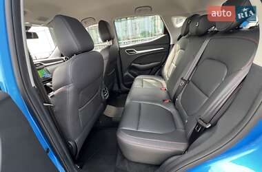 Внедорожник / Кроссовер MG ZS 2023 в 