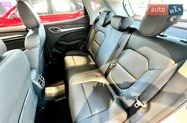 Внедорожник / Кроссовер MG ZS 2024 в 