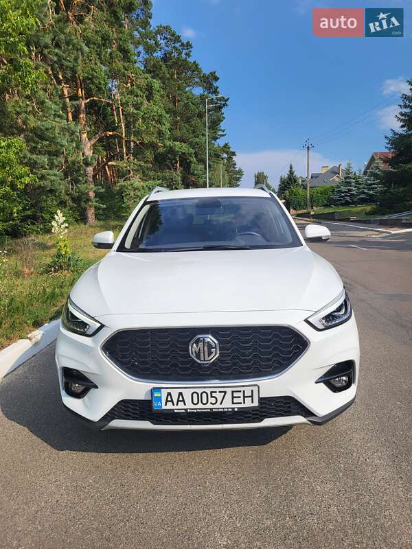 MG ZS 2023