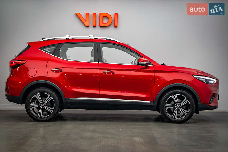 Внедорожник / Кроссовер MG ZS 2021 в Киеве