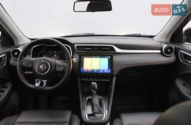 Позашляховик / Кросовер MG ZS 2022 в 