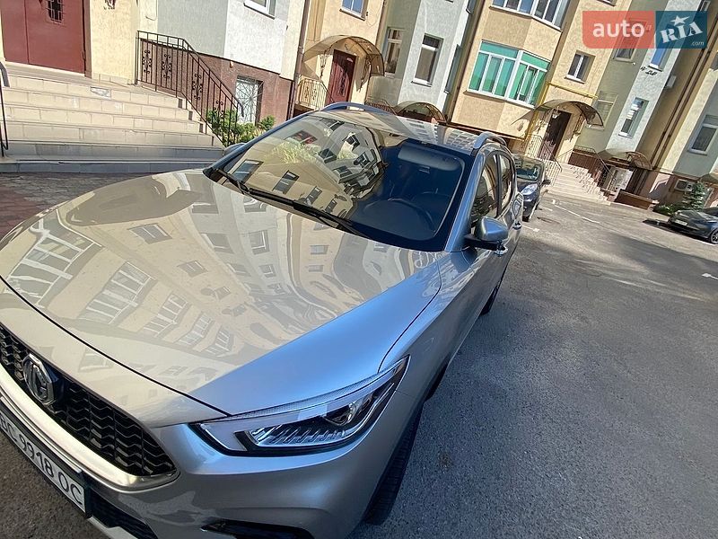 MG ZS 2021