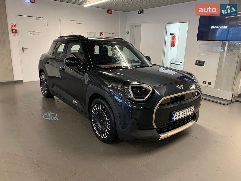 Внедорожник / Кроссовер MINI Aceman 2024 в Киеве