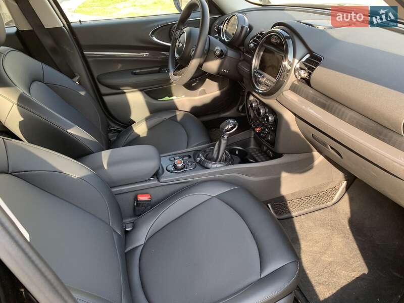 Универсал MINI Clubman 2017 в Староконстантинове