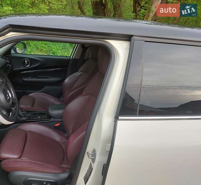 Універсал MINI Clubman 2016 в Києві фото 18 Універсал MINI Clubman 2016 в Києві