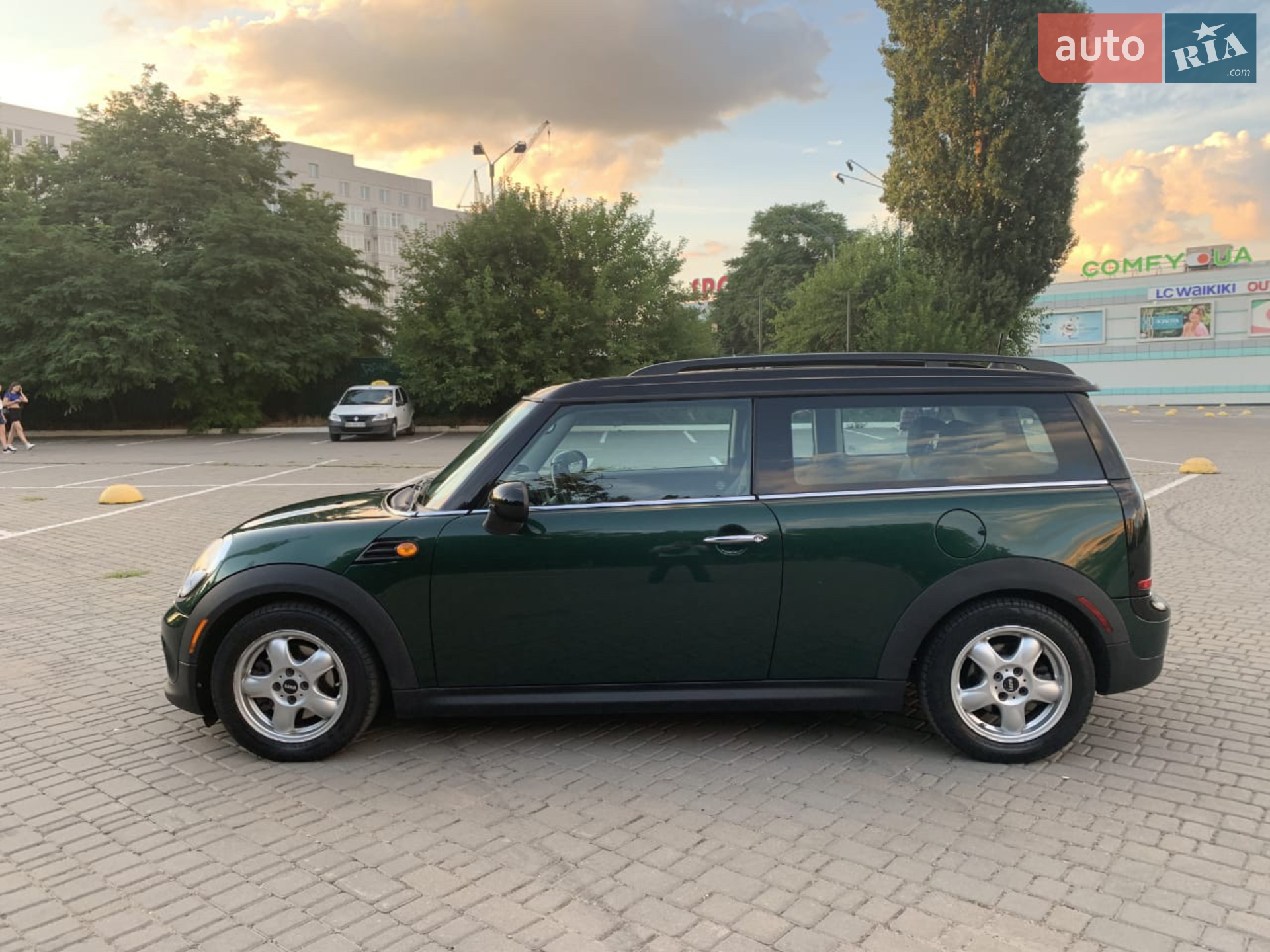 2010 MINI Clubman - мініатюра 8
