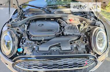 Универсал MINI Clubman 2021 в 
