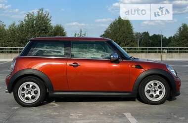 Универсал MINI Clubman 2011 в Киеве