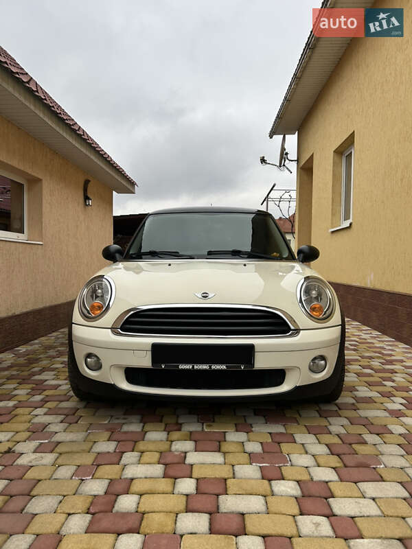 Универсал MINI Clubman 2010 в Иршаве