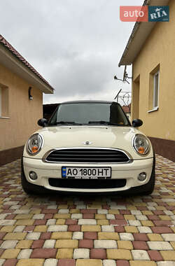 Универсал MINI Clubman 2010 в 