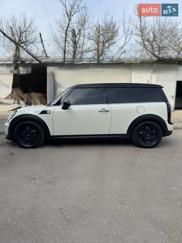 MINI Clubman