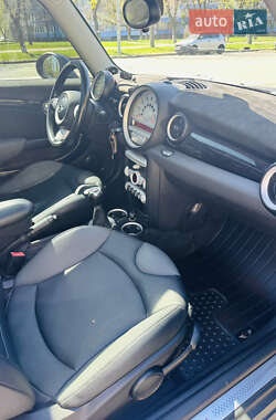 Универсал MINI Clubman 2010 в 