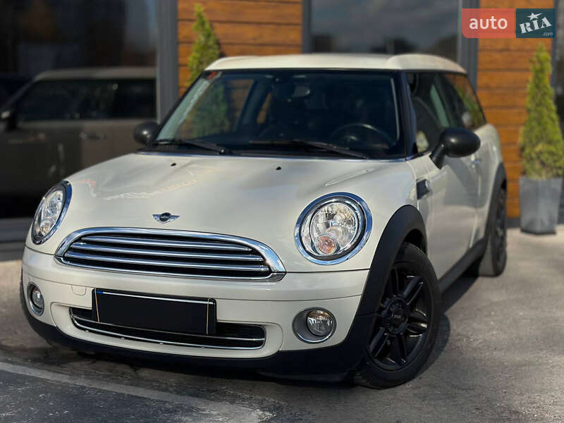 Универсал MINI Clubman 2010 в 