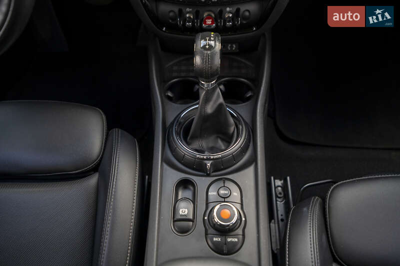 Универсал MINI Clubman 2017 в Киеве