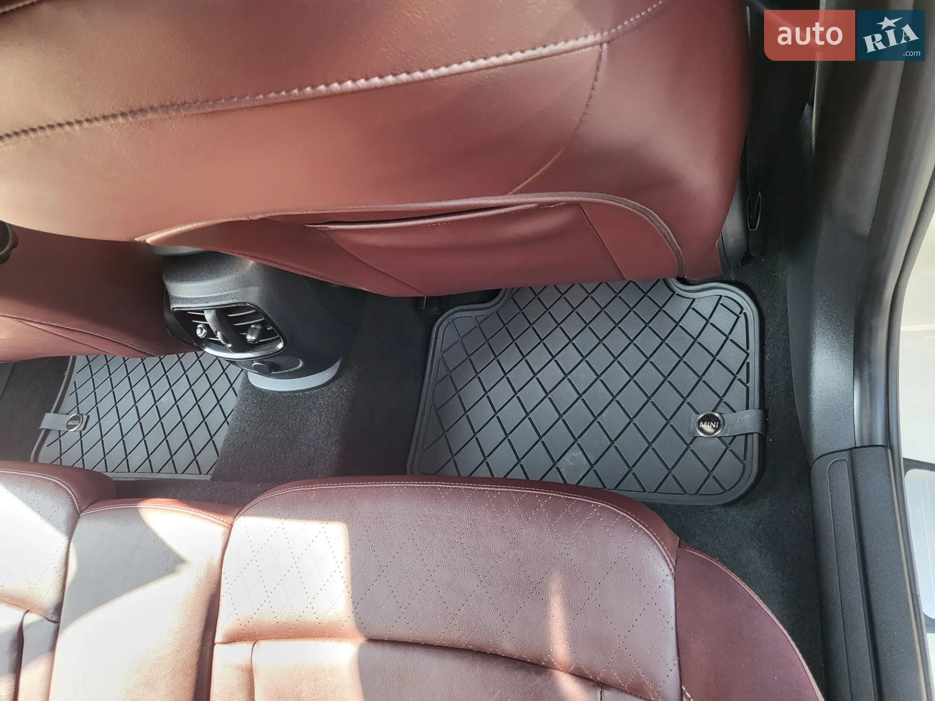 2016 MINI Clubman - мініатюра 9