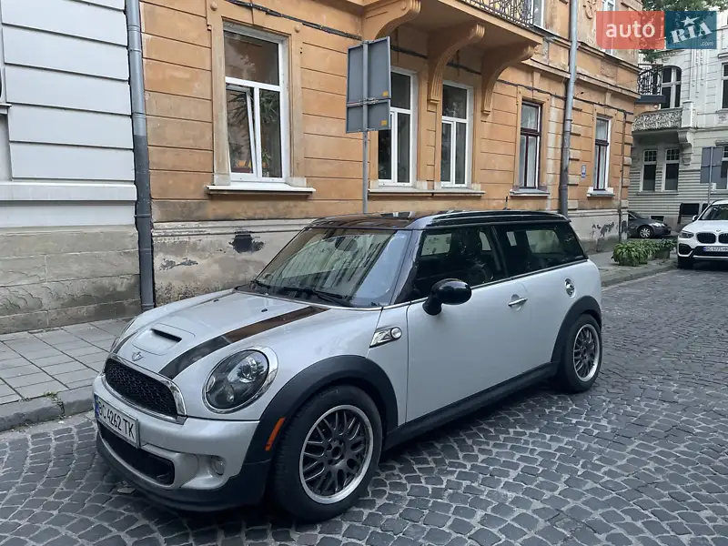 MINI Clubman