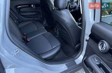 Универсал MINI Clubman 2021 в 