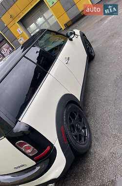 Универсал MINI Clubman 2013 в 