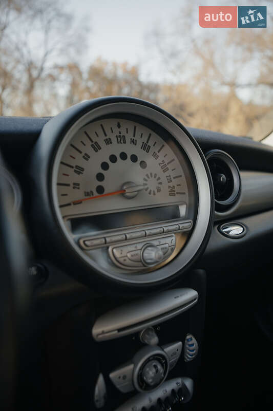 Универсал MINI Clubman 2007 в Киеве