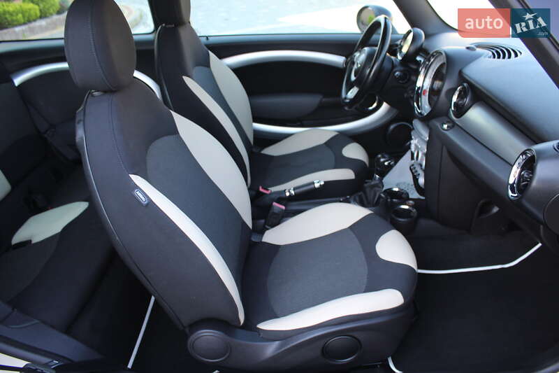 Універсал MINI Clubman 2009 в Трускавці фото 48 Універсал MINI Clubman 2009 в Трускавці