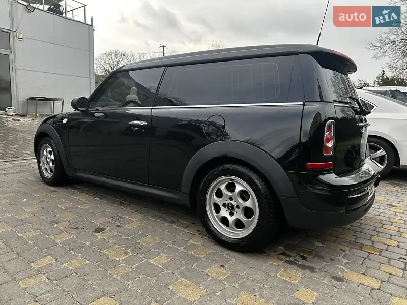 MINI Clubman