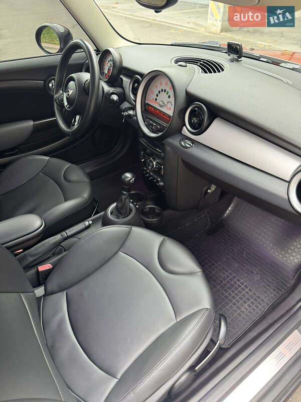 Універсал MINI Clubman 2012 в Києві фото 10 Універсал MINI Clubman 2012 в Києві