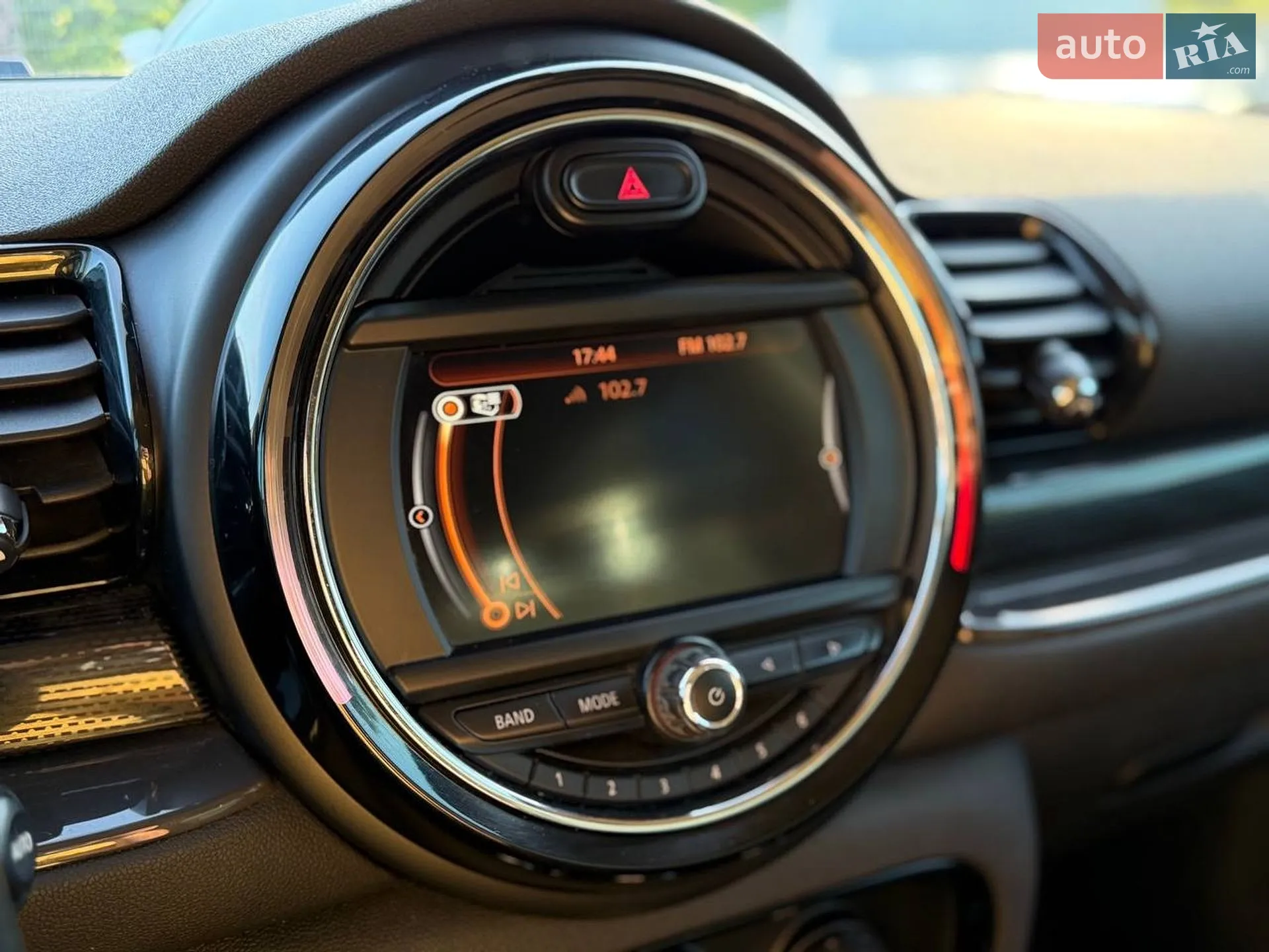 2016 MINI Clubman - мініатюра 22