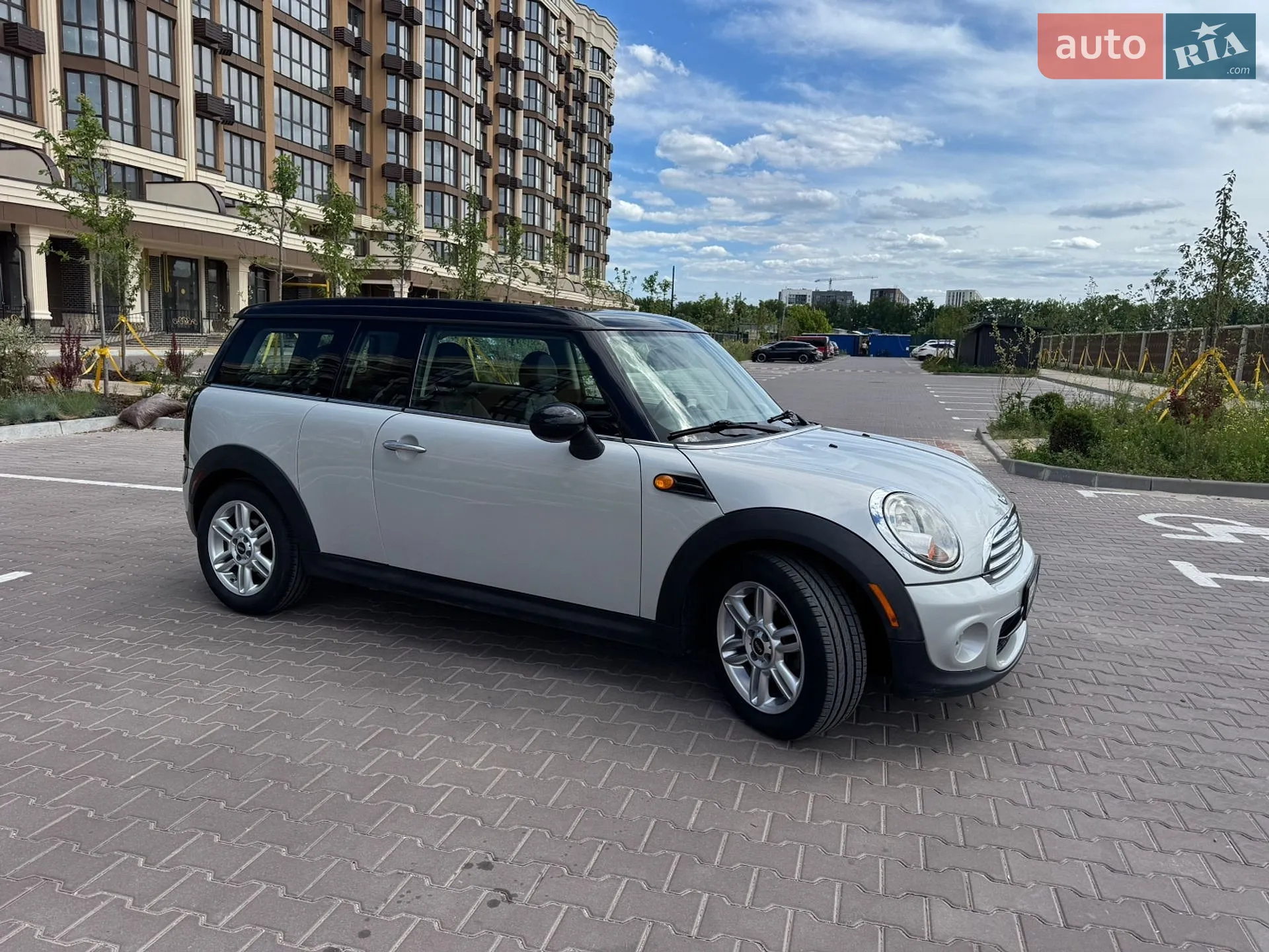 2011 MINI Clubman - мініатюра 8